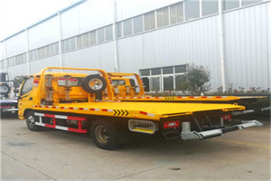 浠水附近拖车救援搭电